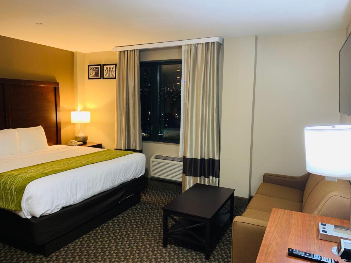 Deluxe King Suite