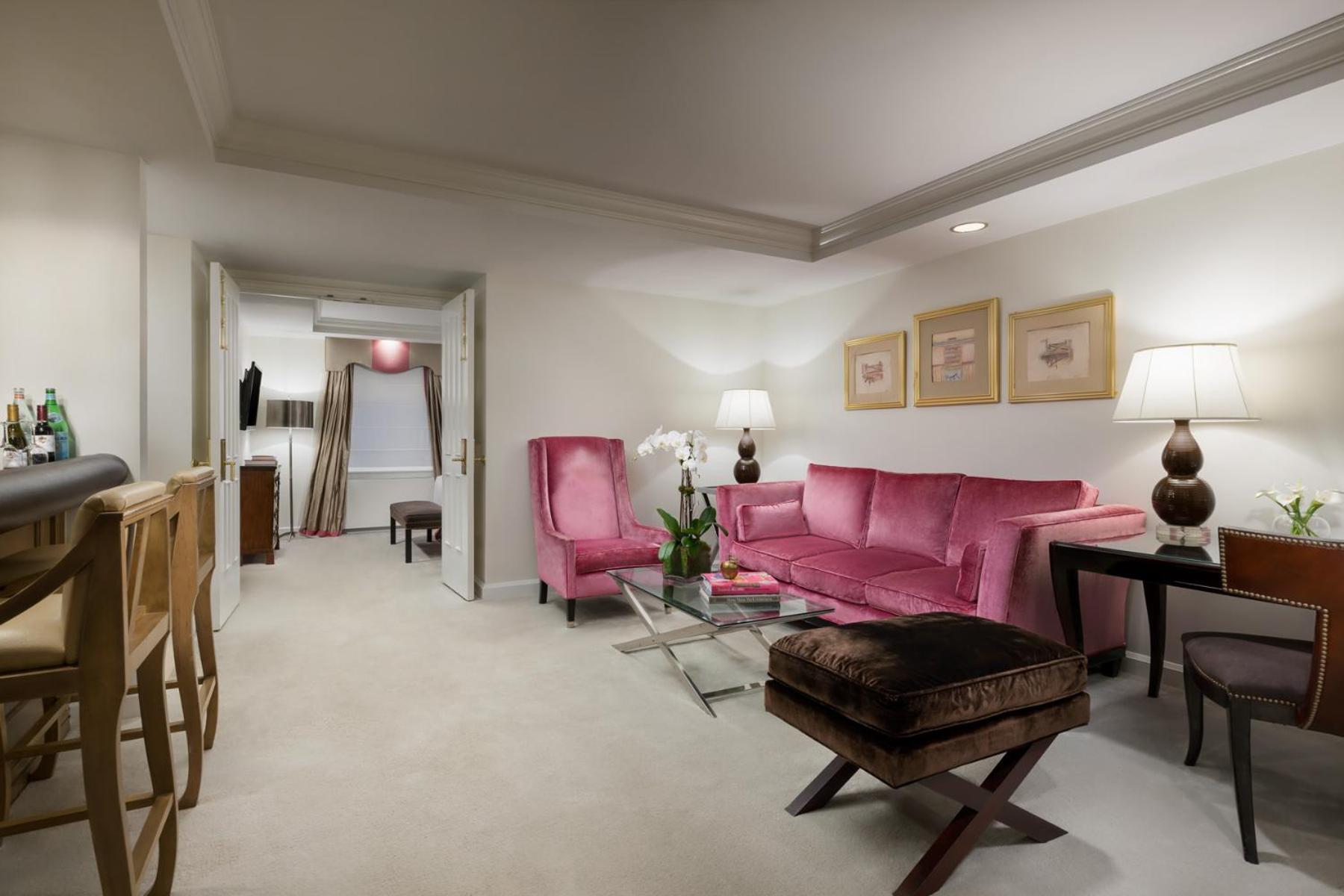 One-Bedroom Suite,1210666042:JPEG