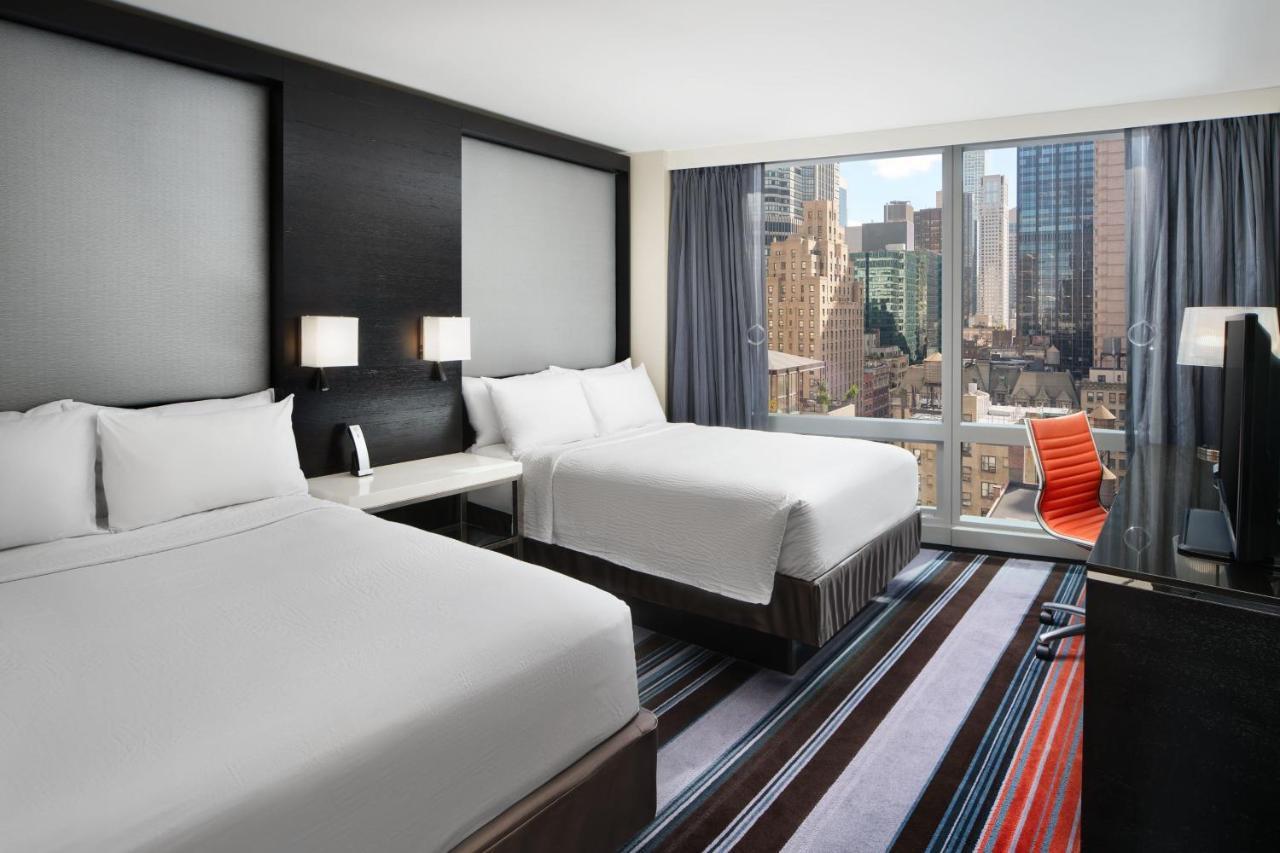 Upgraded Double Room with Two Double Beds, City View and Adapted Tub - Mobility Accessible,1388063948:JPEG