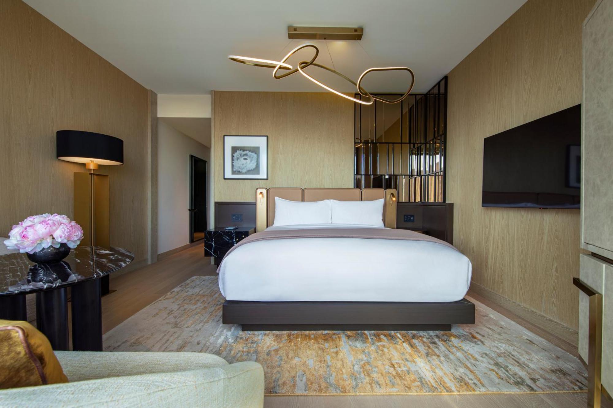 Superior King Room - Low Floor,1643235930:JPEG