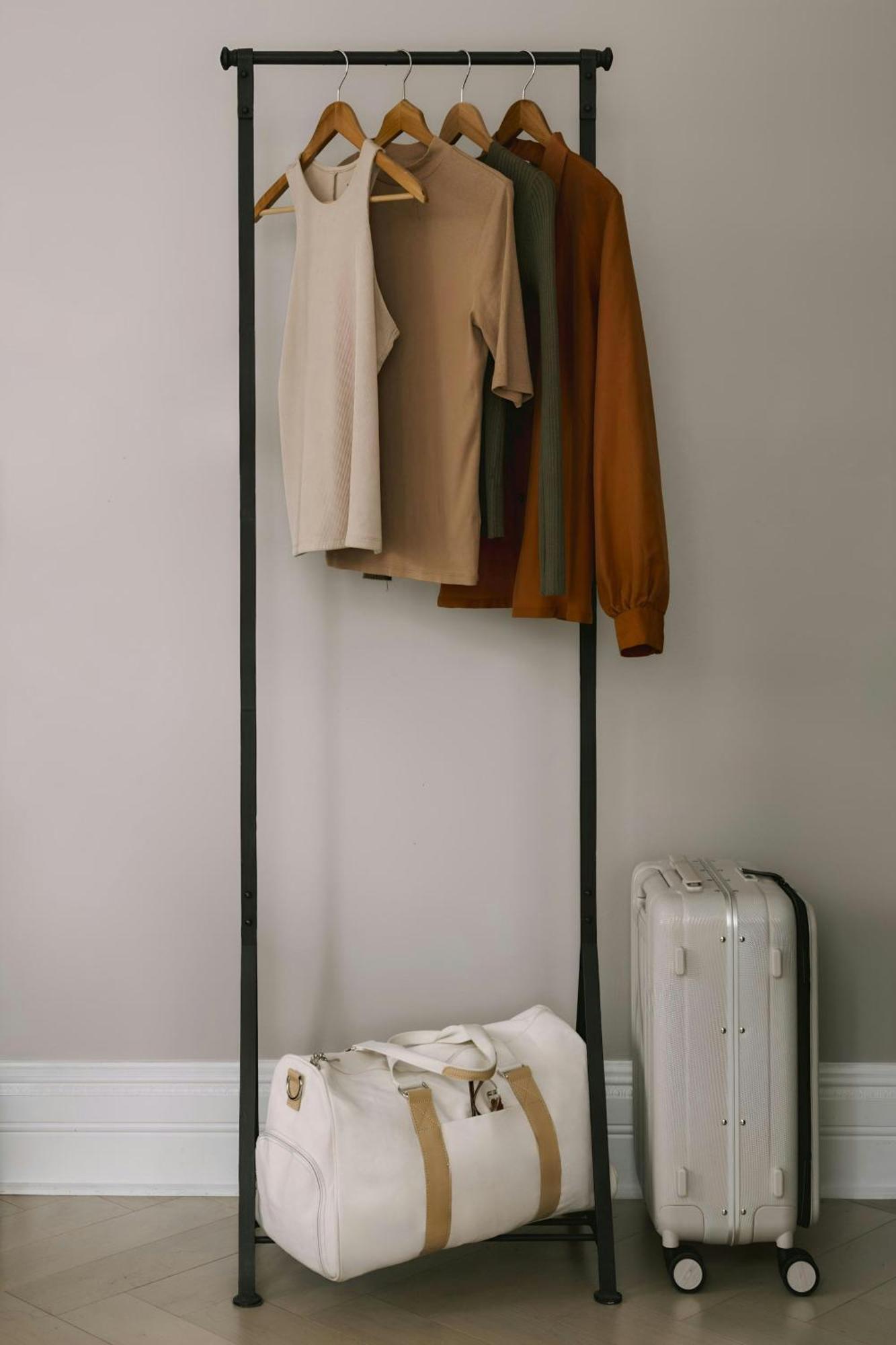 Queen Room Mobility Hearing Accessible Transfer Shower