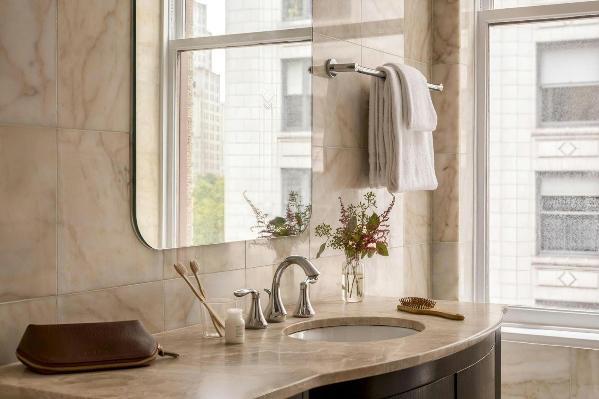 Spacious King Room Kitchenette