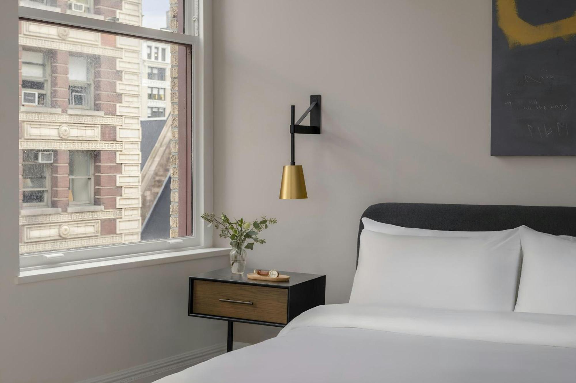 Spacious King Room Kitchenette