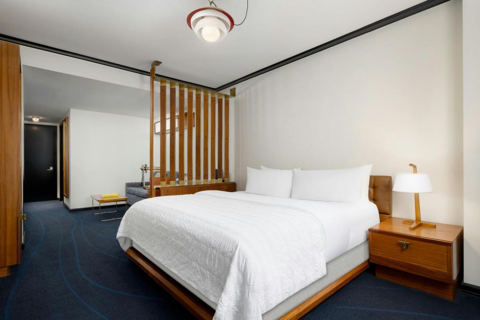 Junior King Suite Sofa Bed City View