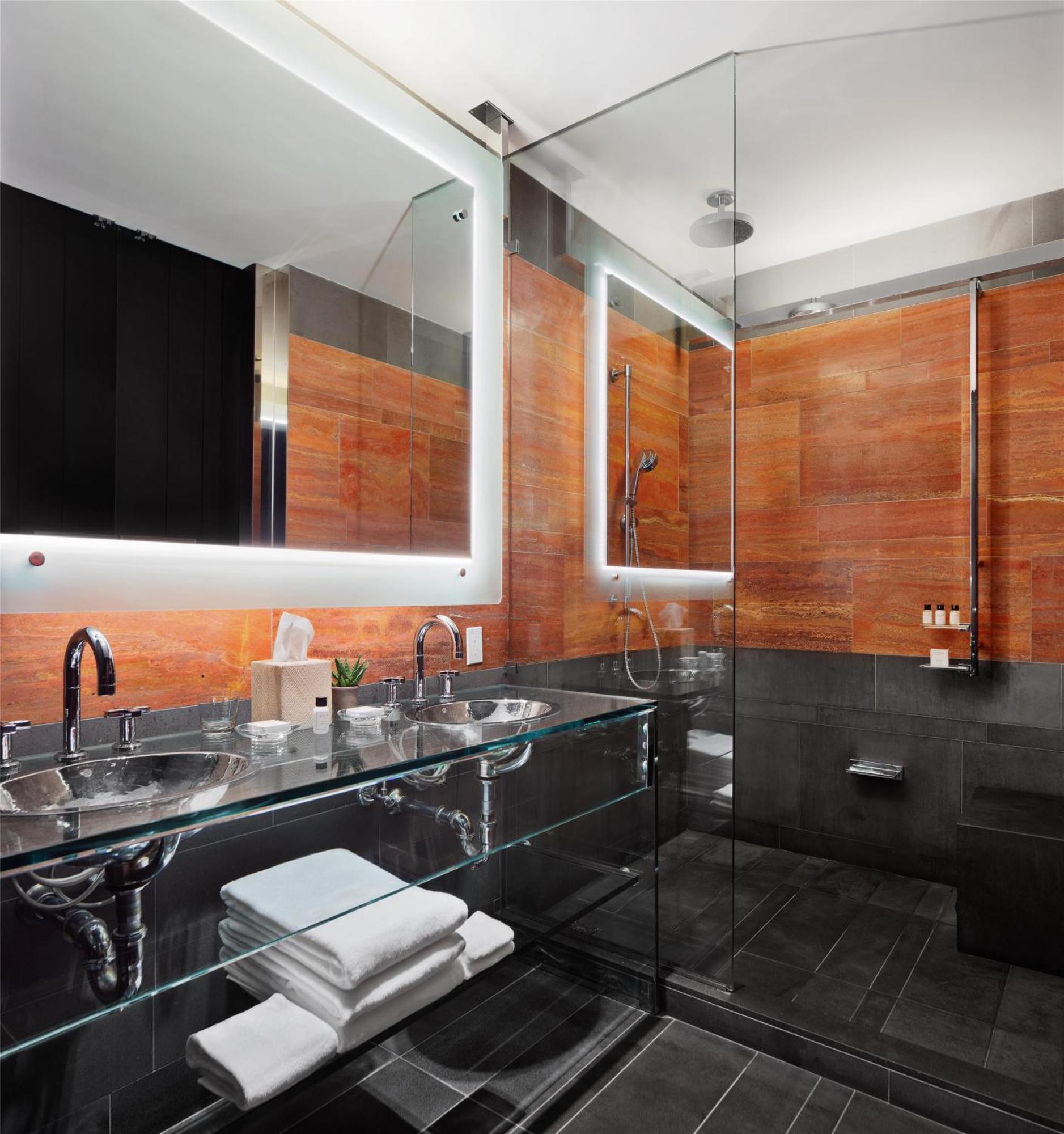 Andaz Suite