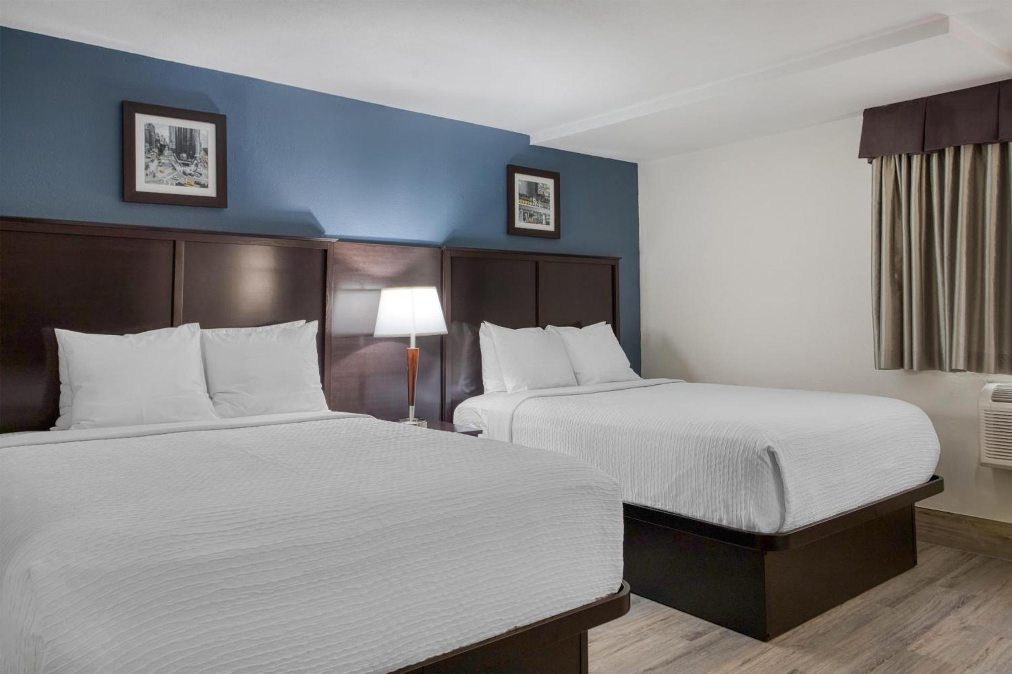 Executive Queen Room Two Queen Beds Non-Smoking