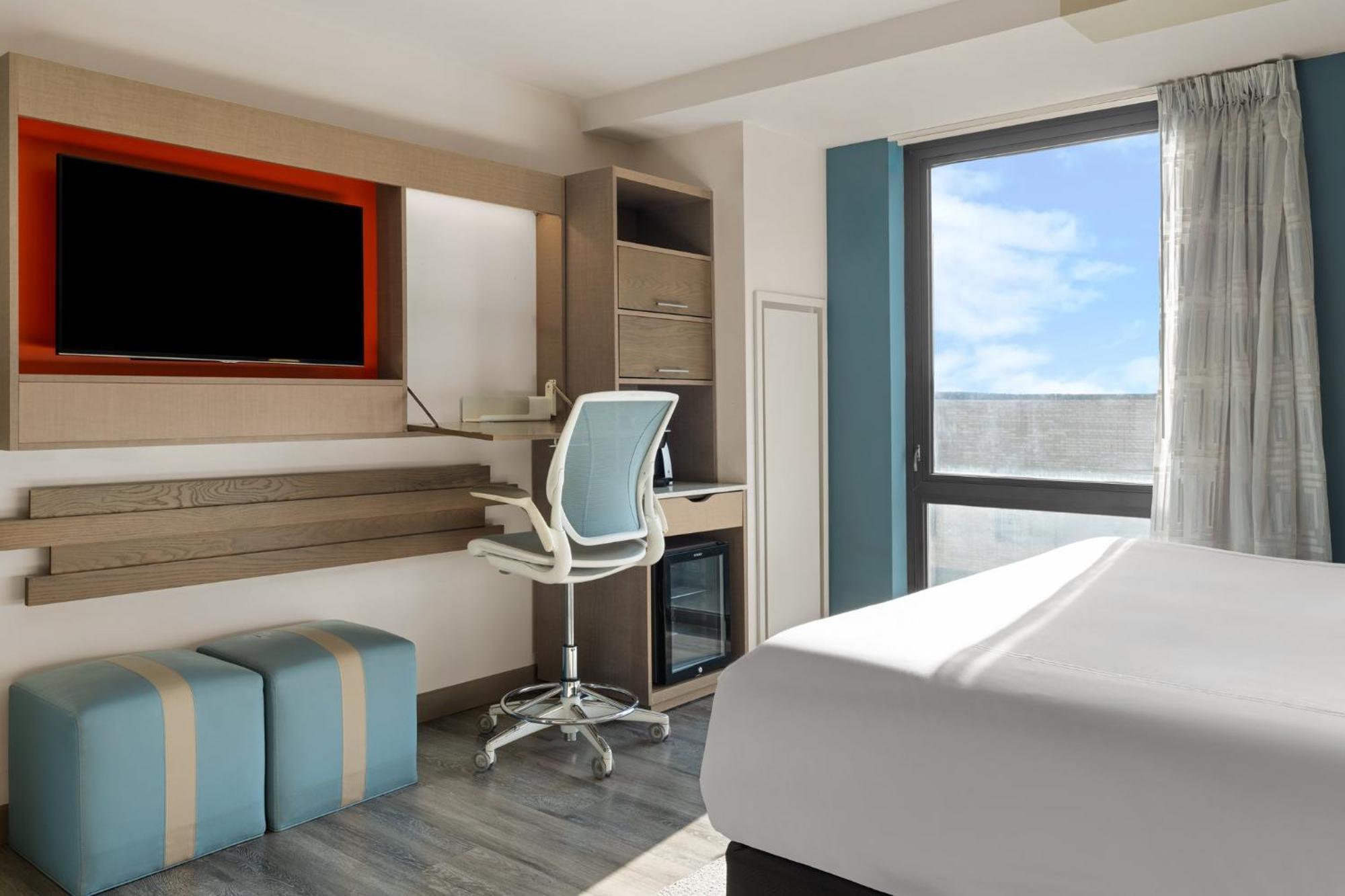 Premium King Room