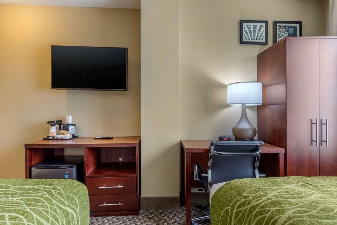 Double Room Two Double Beds Non-Smoking