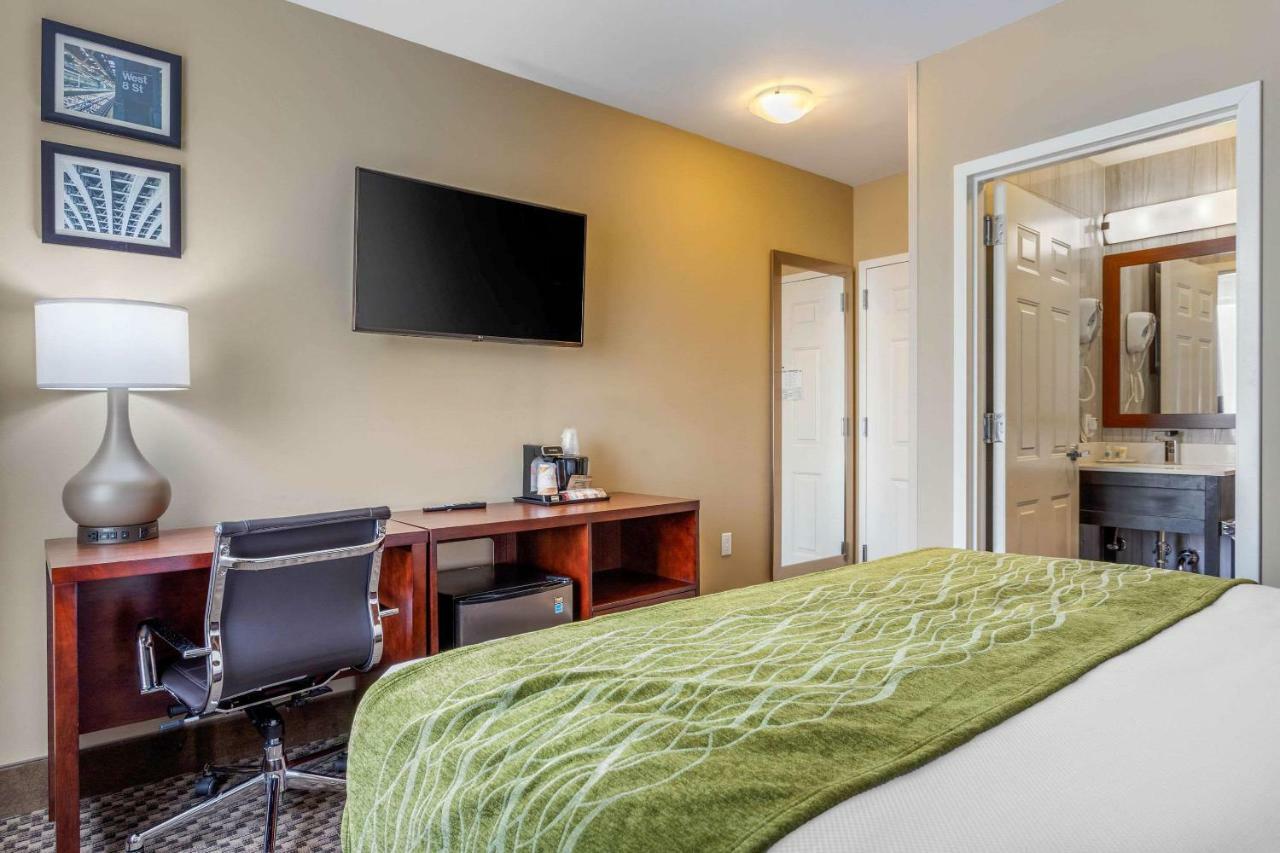 Queen Room City View
