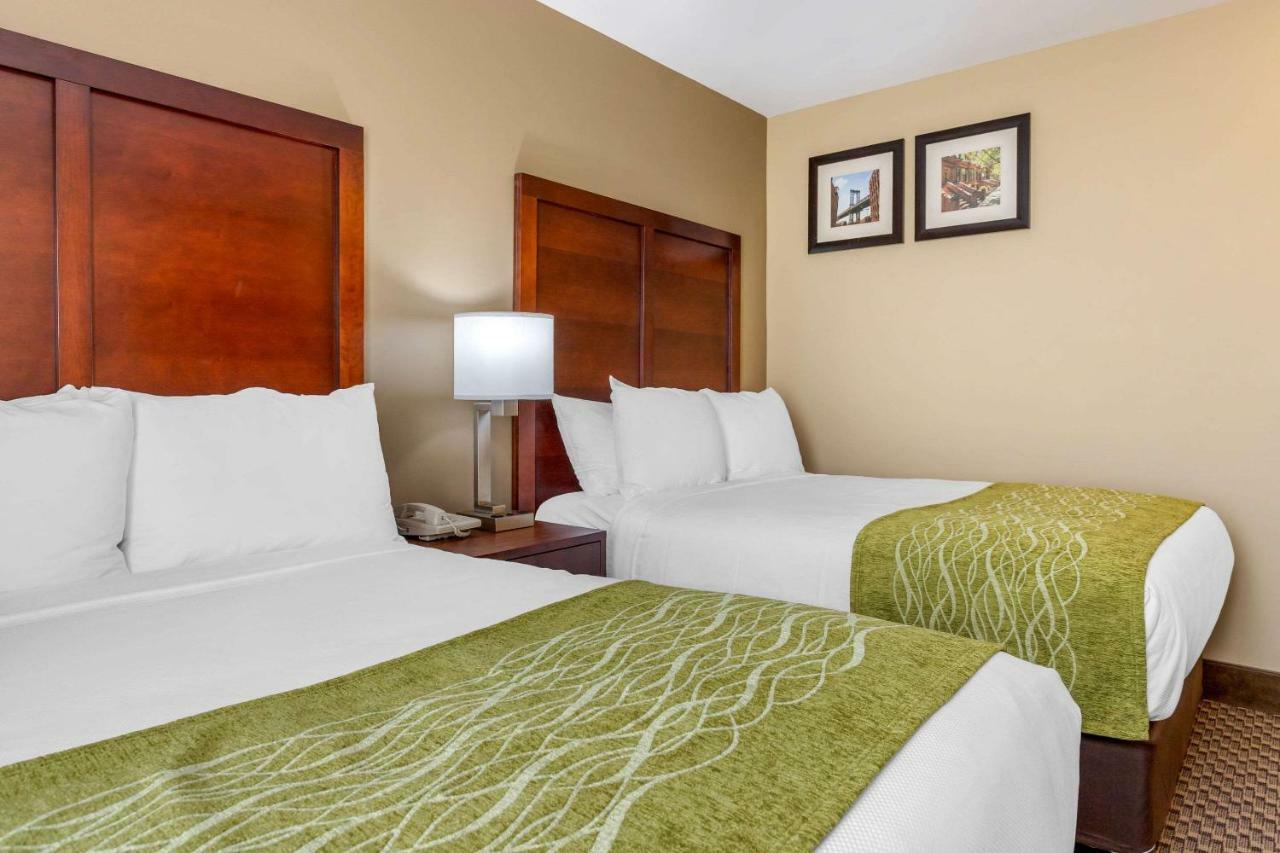 Double Room Two Double Beds Non-Smoking