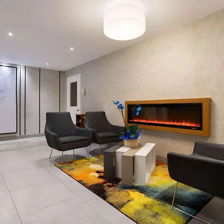 Ramada By Wyndham Bronx-2